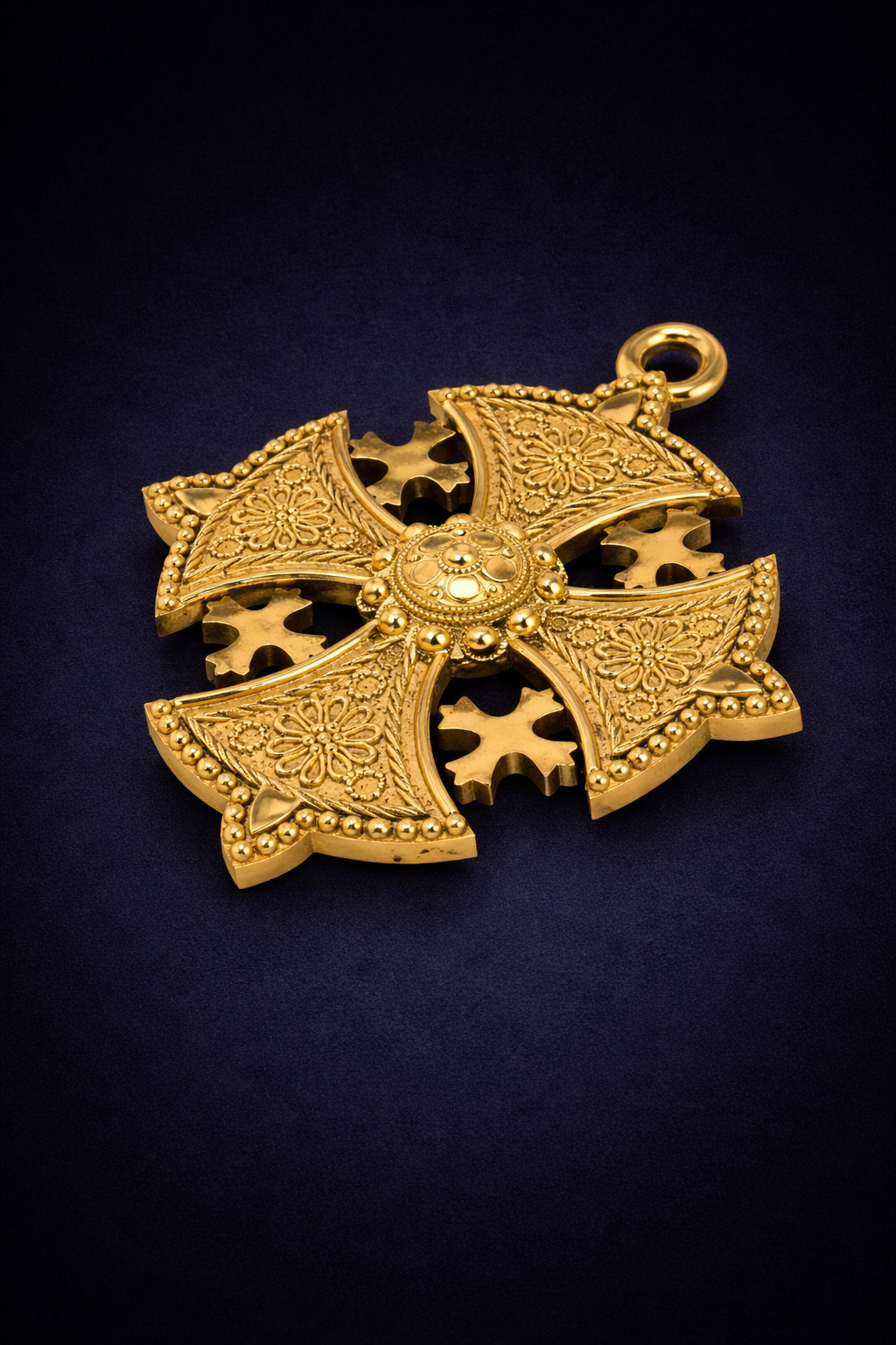 NOBLIS — Cross 16. Bijuterie lucrată manual în Chișinău, finisaj premium, livrare în toată Moldova.