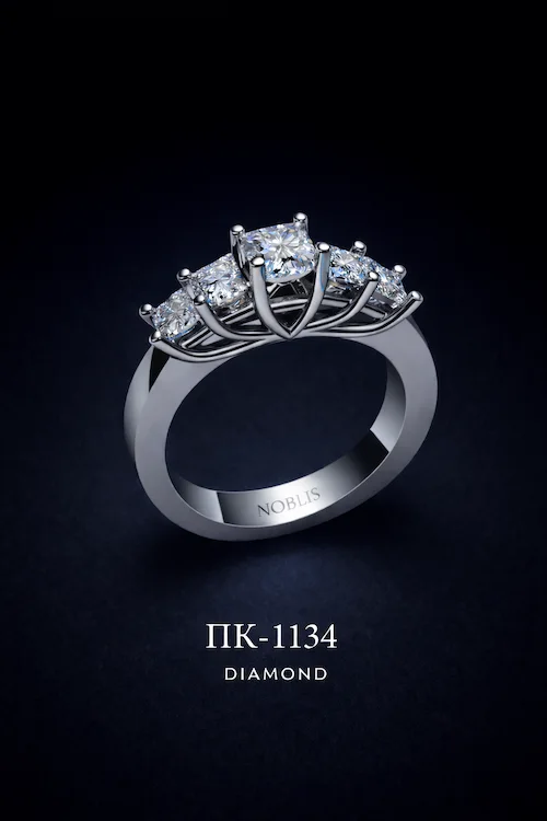 NOBLIS — Engagement Ring 9. Bijuterie lucrată manual în Chișinău, finisaj premium, livrare în toată Moldova.