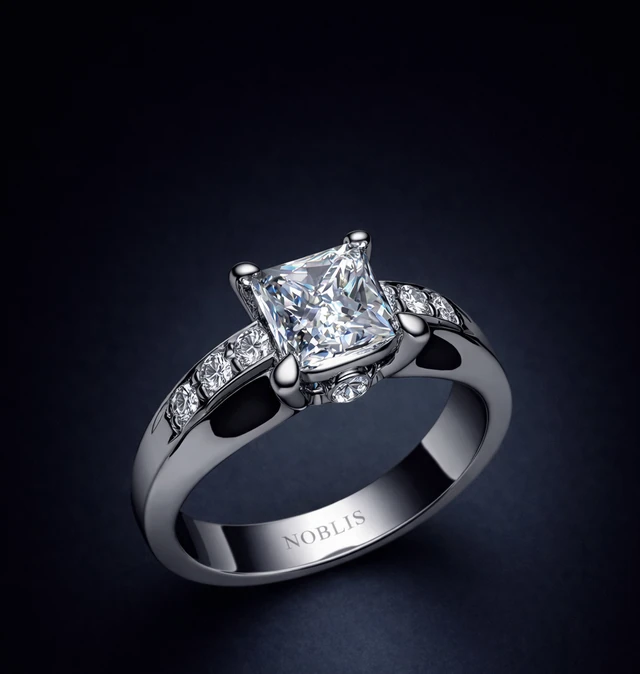 Ring Eterna — an individually crafted NOBLIS creation.